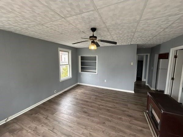 33 Malvey St, Unit 2F, Fall River, MA 02720