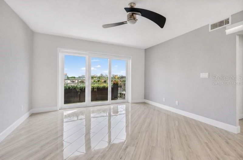 4900 Brittany Drive S, Unit 409, Saint Petersburg, FL 33715 Photo