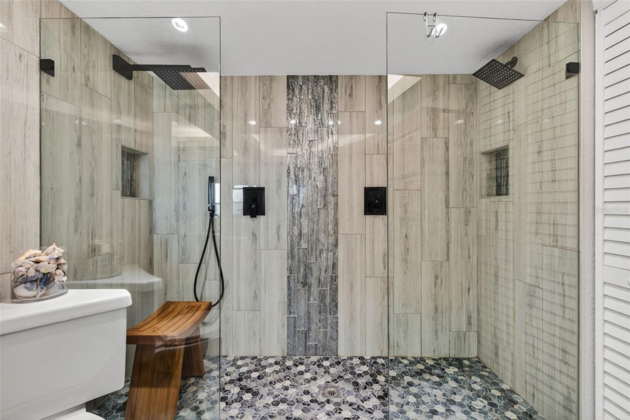 4900 Brittany Drive S, Unit 409, Saint Petersburg, FL 33715 Photo