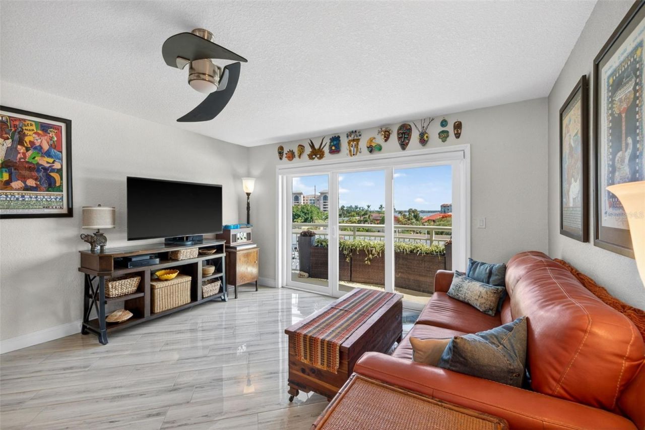 4900 Brittany Drive S, Unit 409, Saint Petersburg, FL 33715 Photo