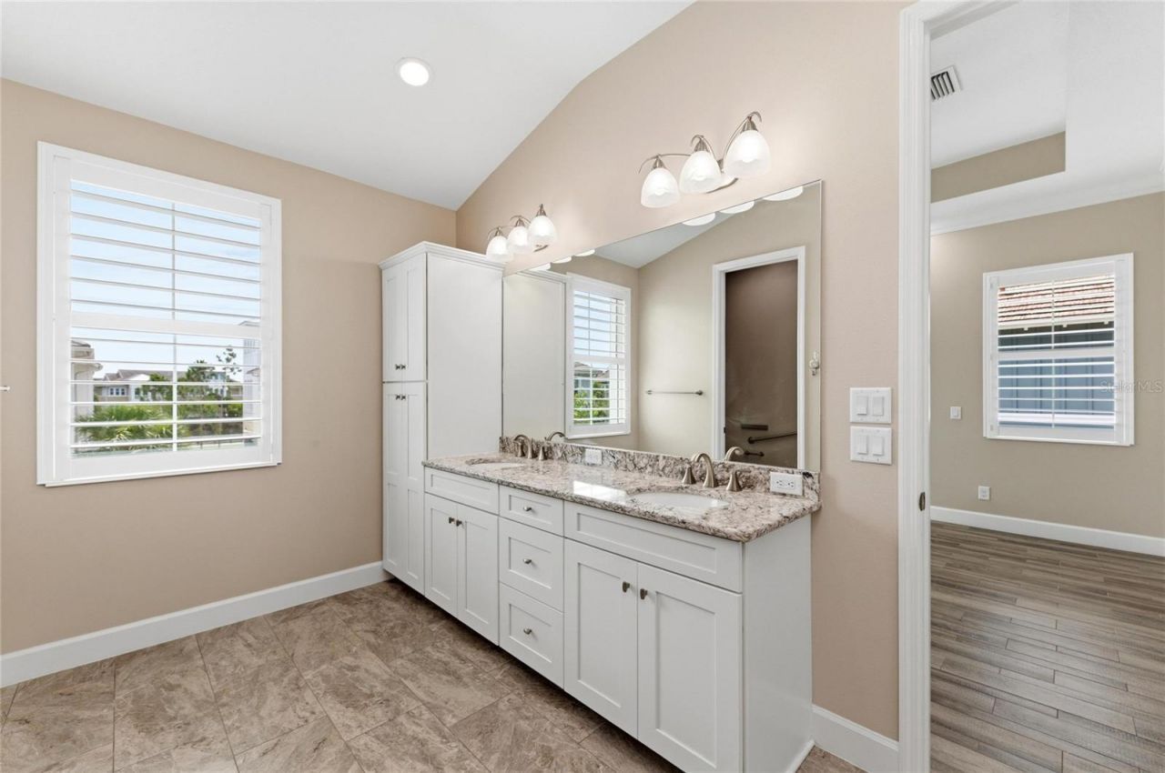 310 Compass Point Drive, Unit 201, Bradenton, FL 34209 Photo