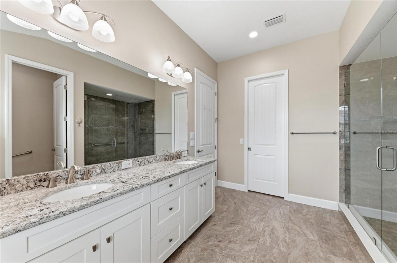 310 Compass Point Drive, Unit 201, Bradenton, FL 34209 Photo