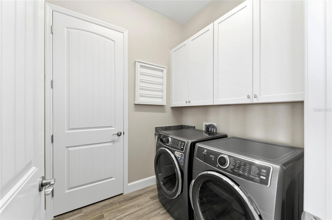310 Compass Point Drive, Unit 201, Bradenton, FL 34209 Photo