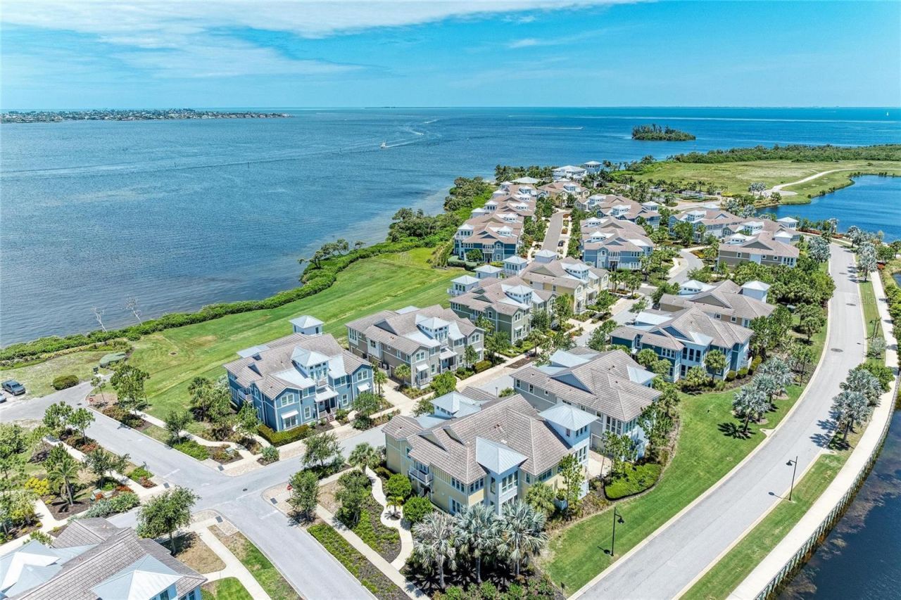 310 Compass Point Drive, Unit 201, Bradenton, FL 34209 Photo