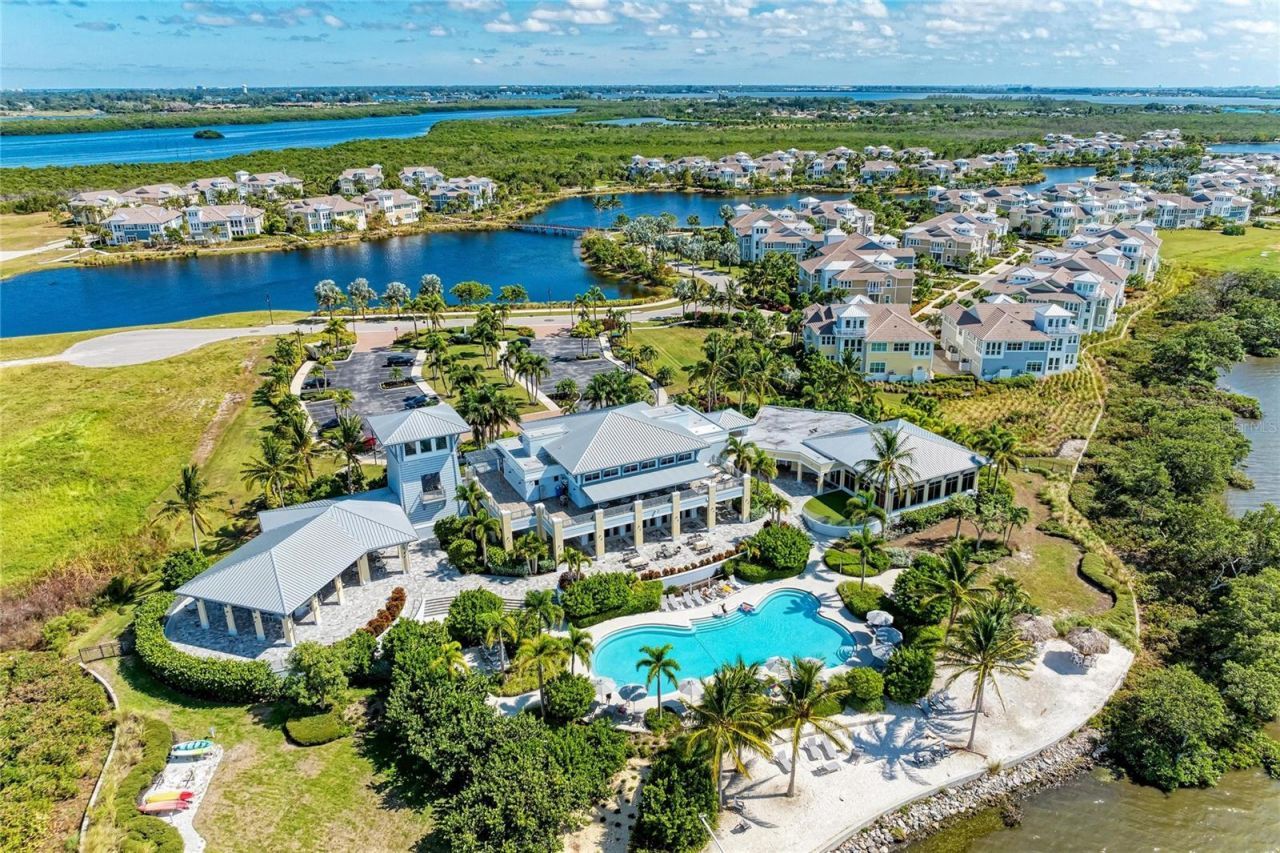 310 Compass Point Drive, Unit 201, Bradenton, FL 34209 Photo