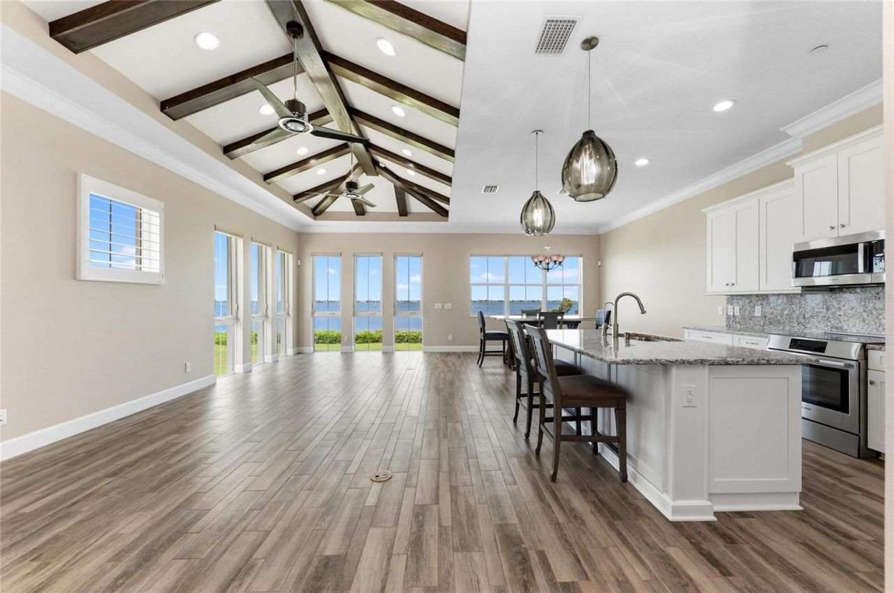 310 Compass Point Drive, Unit 201, Bradenton, FL 34209 Photo