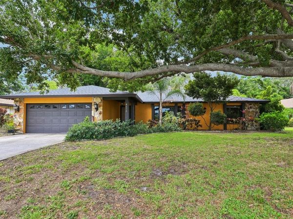 4873 HUNTLEIGH DRIVE , SARASOTA, FL 34233