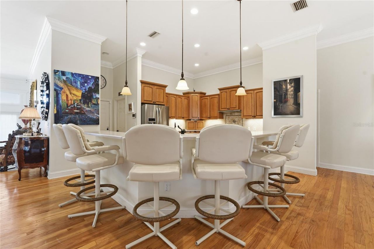 121 Harbor View Lane, Belleair Bluffs, FL 33770 Photo