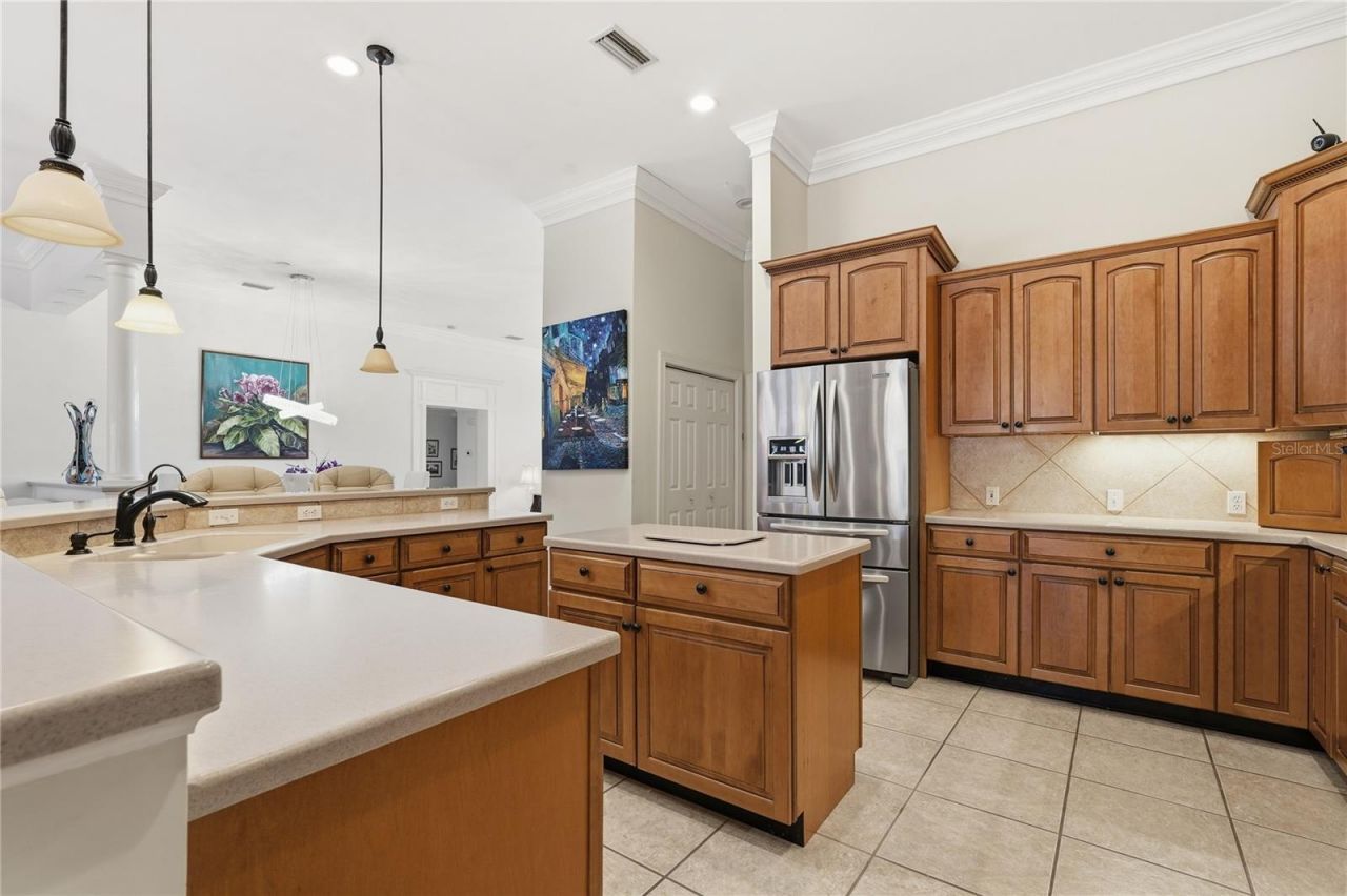 121 Harbor View Lane, Belleair Bluffs, FL 33770 Photo