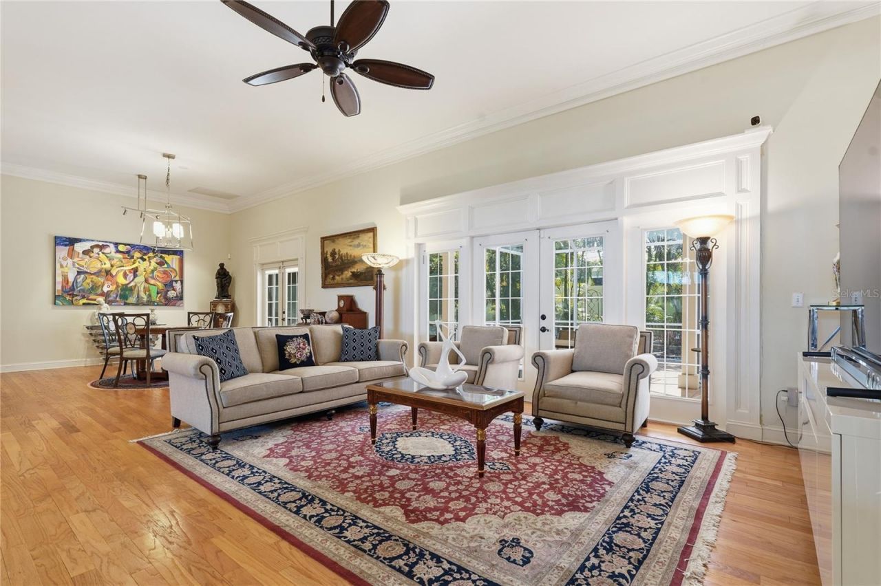 121 Harbor View Lane, Belleair Bluffs, FL 33770 Photo