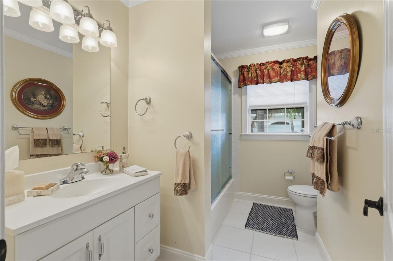 121 Harbor View Lane, Belleair Bluffs, FL 33770 Photo