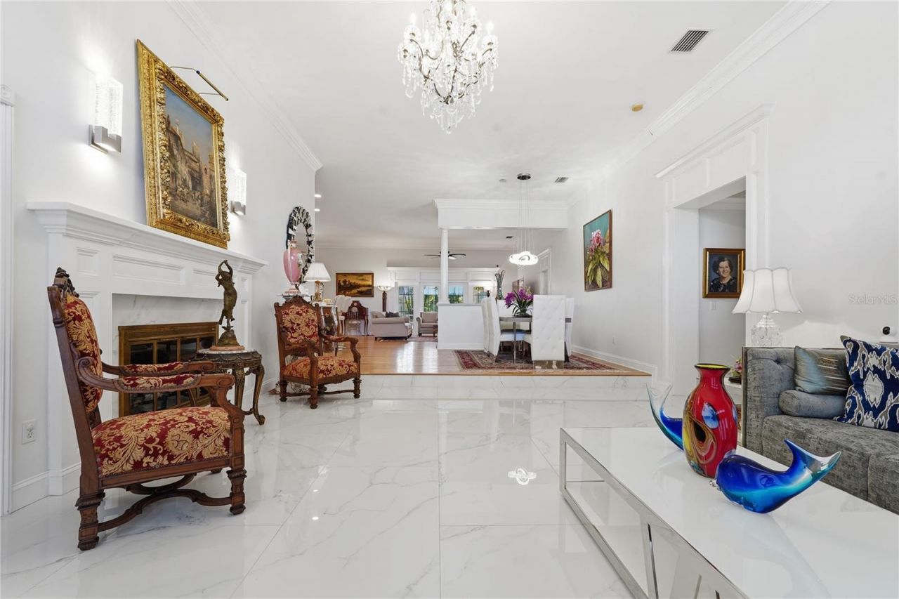 121 Harbor View Lane, Belleair Bluffs, FL 33770 Photo
