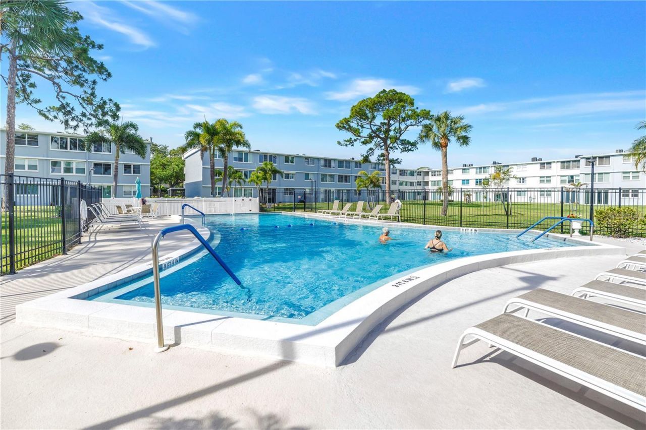 4715 Bay Street Ne, Unit 135, Saint Petersburg, FL 33703 Photo