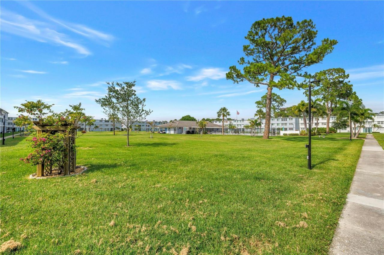 4715 Bay Street Ne, Unit 135, Saint Petersburg, FL 33703 Photo
