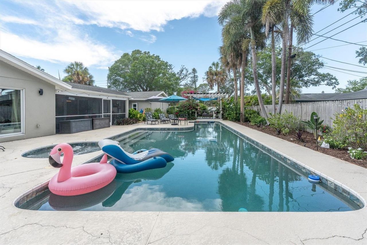 1625 North Dakota Avenue Ne, Saint Petersburg, FL 33703 Photo