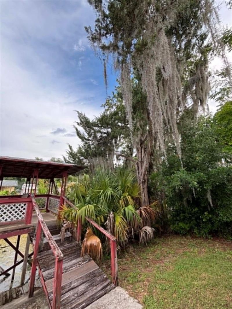 919 Cr 482d, Lake Panasoffkee, FL 33538 Photo