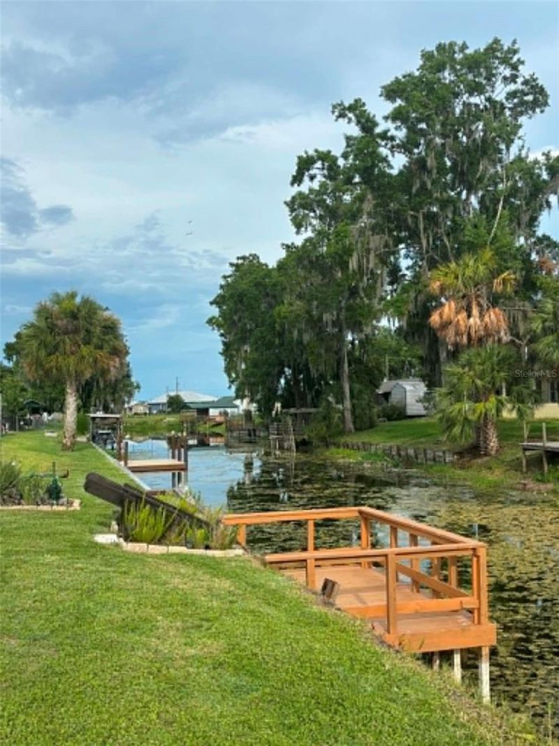 919 Cr 482d, Lake Panasoffkee, FL 33538 Photo