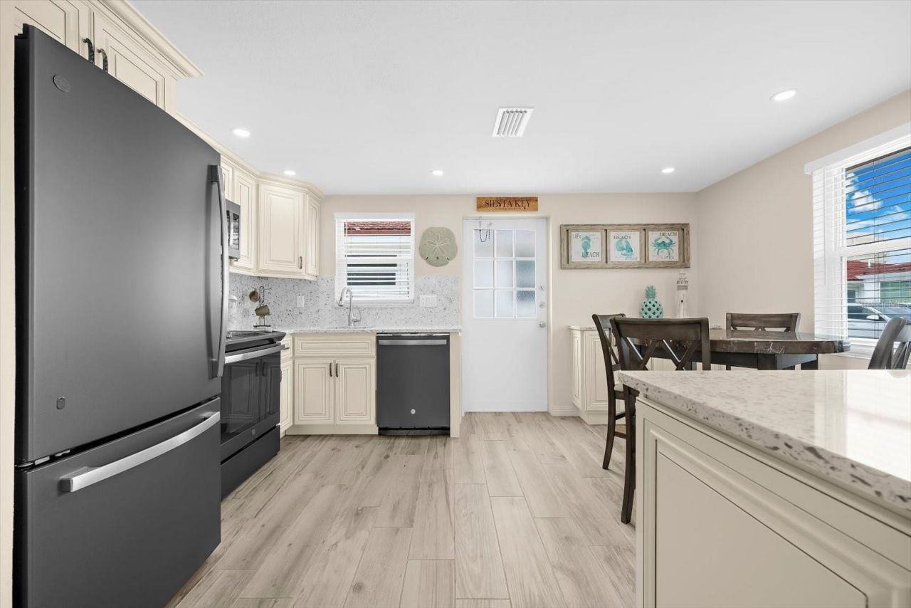 6154 Midnight Pass Road, Unit B1, Sarasota, FL 34242 Photo