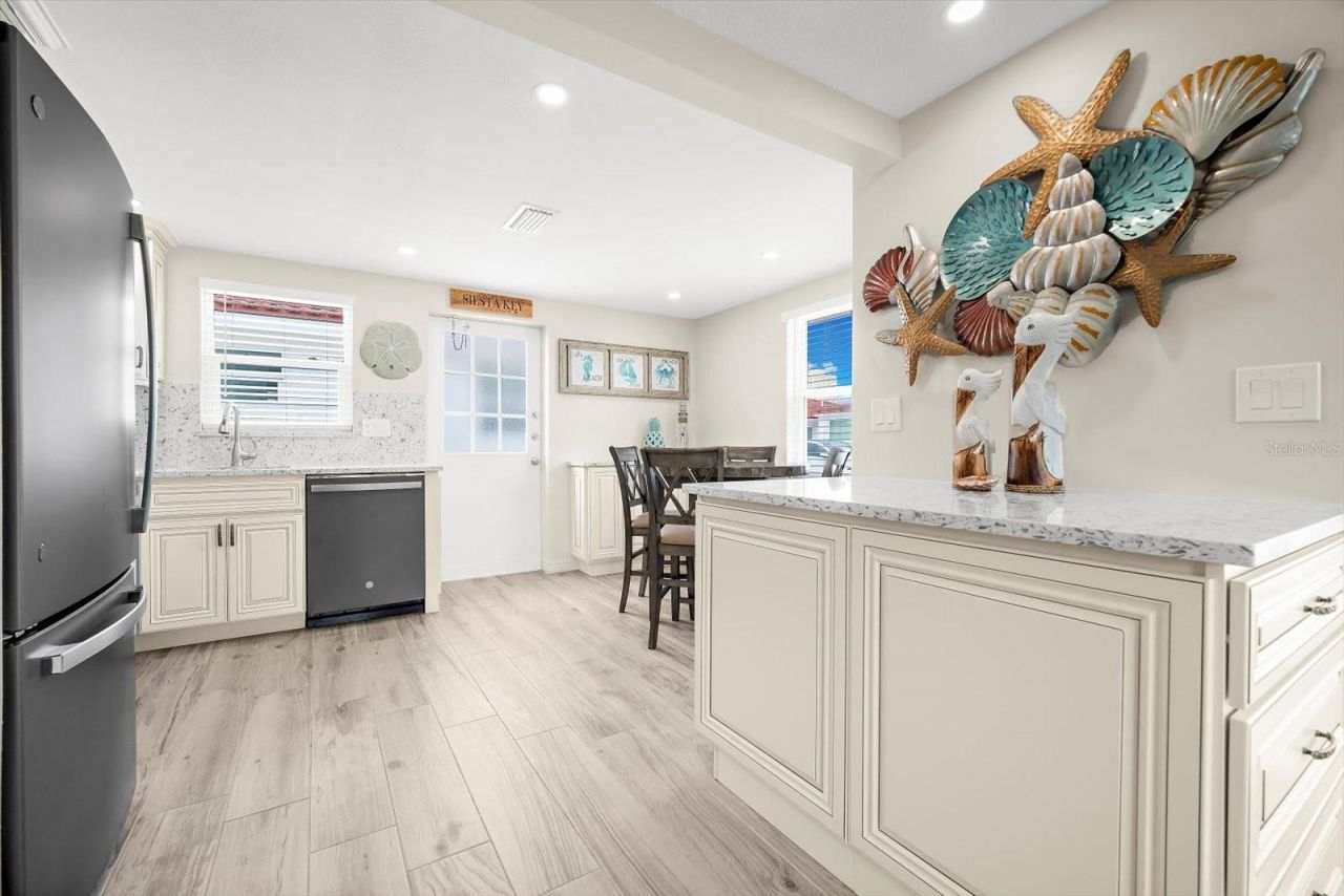 6154 Midnight Pass Road, Unit B1, Sarasota, FL 34242 Photo