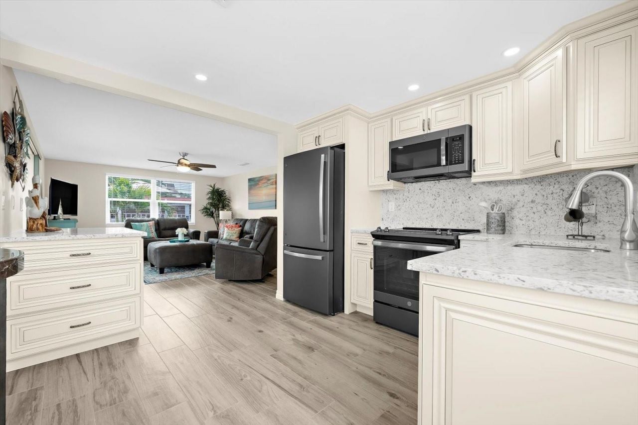 6154 Midnight Pass Road, Unit B1, Sarasota, FL 34242 Photo