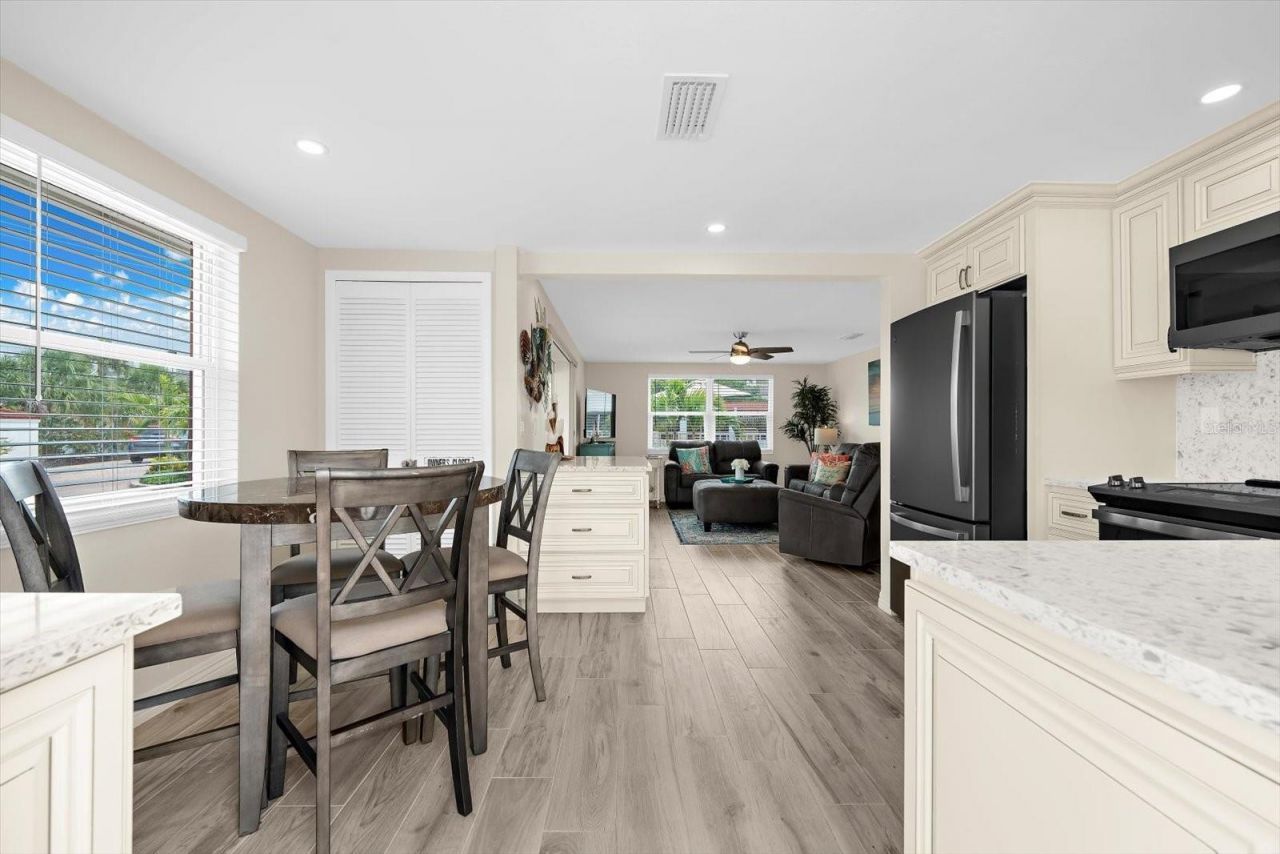6154 Midnight Pass Road, Unit B1, Sarasota, FL 34242 Photo