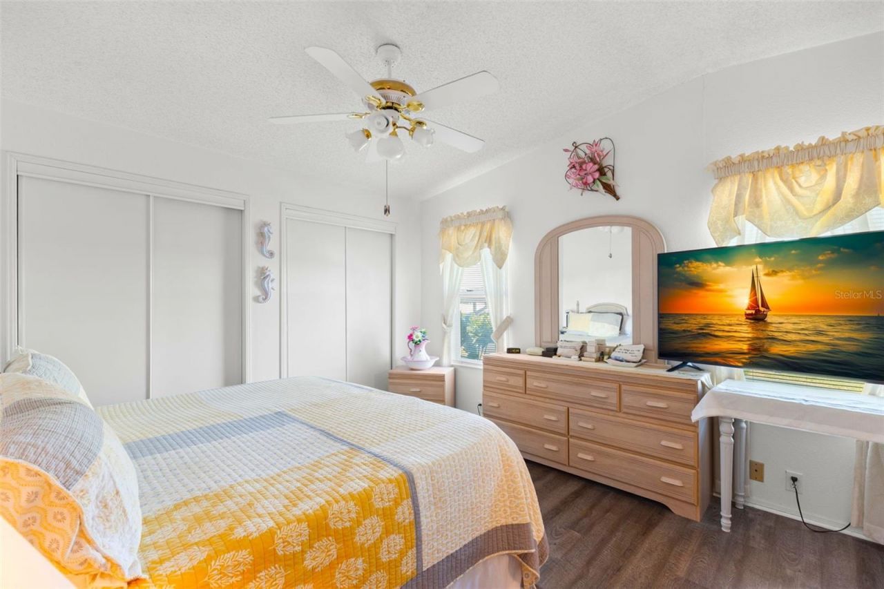 556 Mount Oak Avenue Ne, Unit 738, Saint Petersburg, FL 33702 Photo