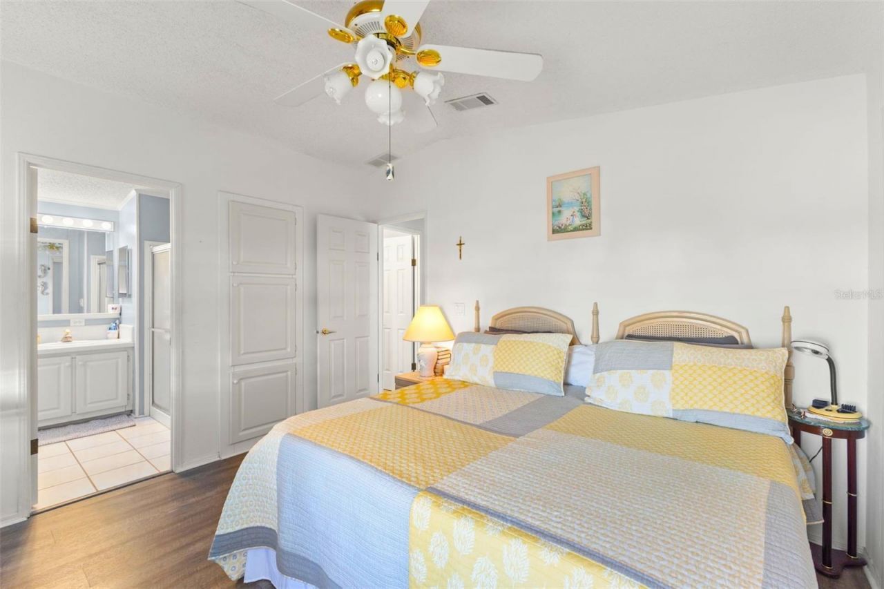 556 Mount Oak Avenue Ne, Unit 738, Saint Petersburg, FL 33702 Photo