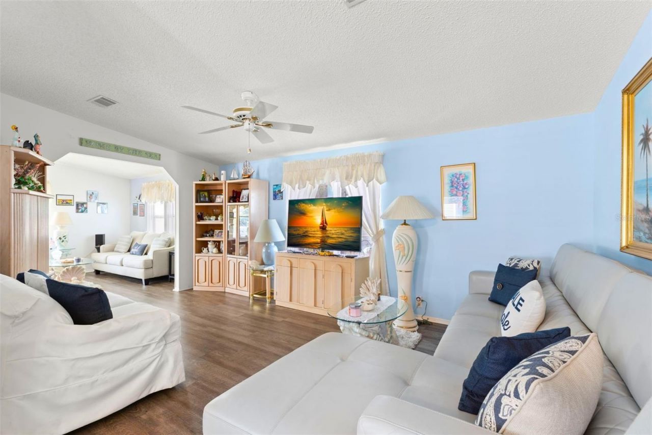 556 Mount Oak Avenue Ne, Unit 738, Saint Petersburg, FL 33702 Photo