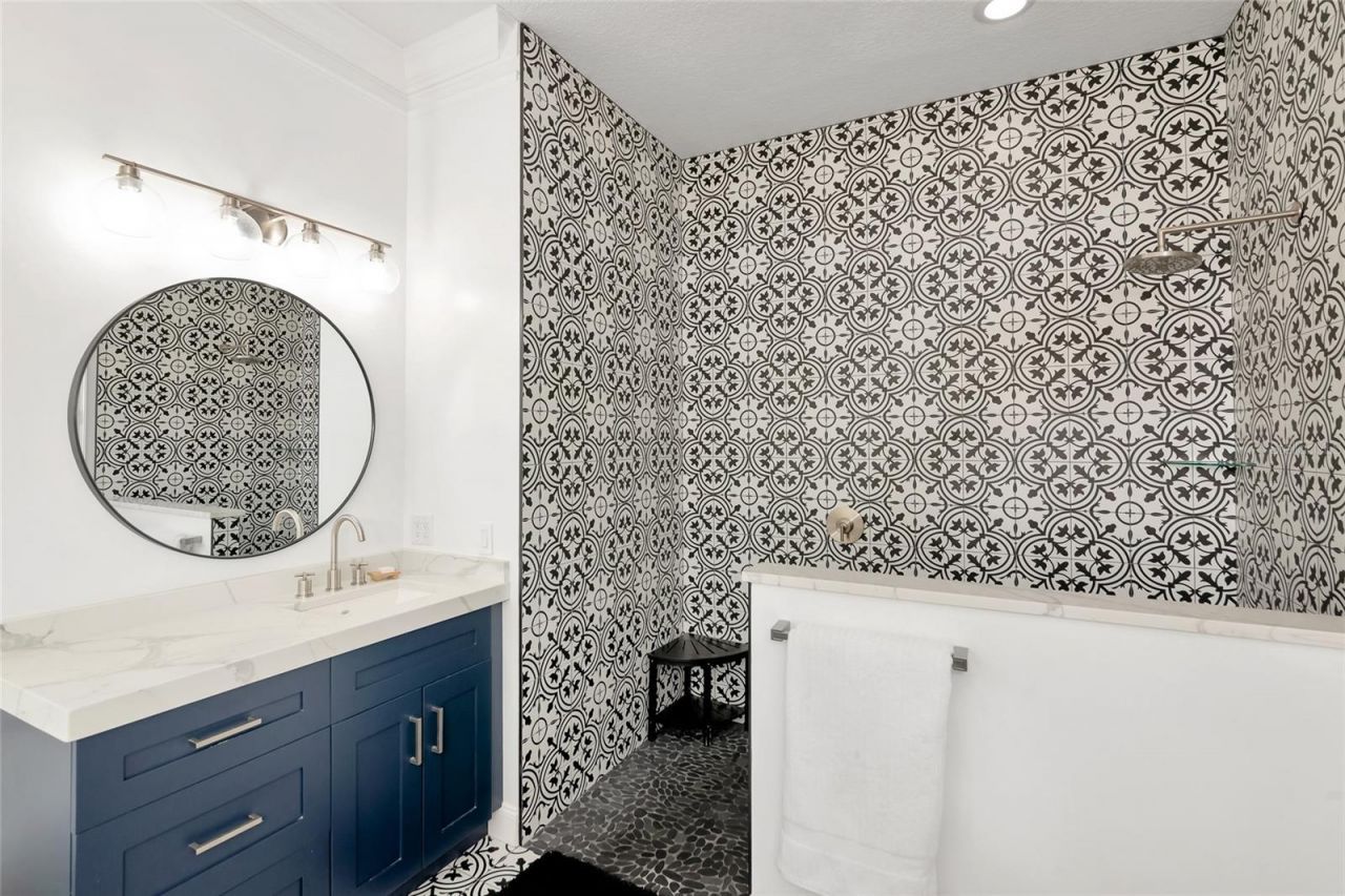 4941 Three Oaks Boulevard , Sarasota, FL 34233 Photo