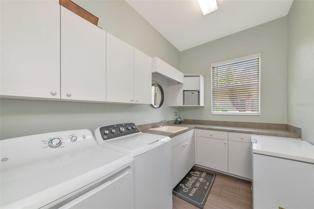 4941 Three Oaks Boulevard , Sarasota, FL 34233 Photo