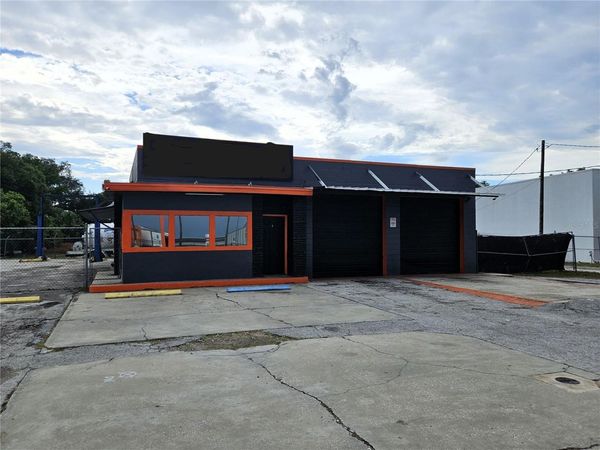 15217 US HIGHWAY 301 , DADE CITY, FL 33523
