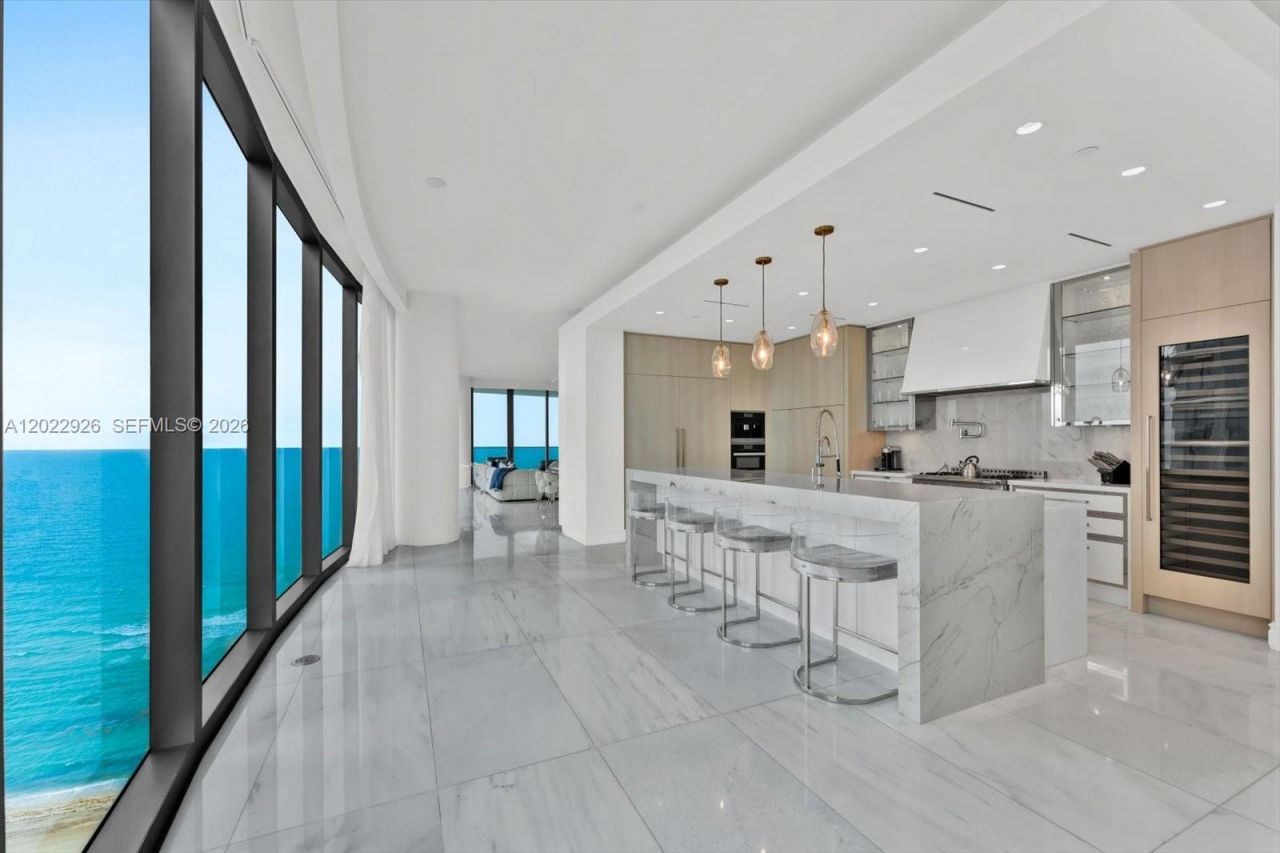 17901 Collins Ave , Unit 1801, Sunny Isles Beach, FL 33160 Photo