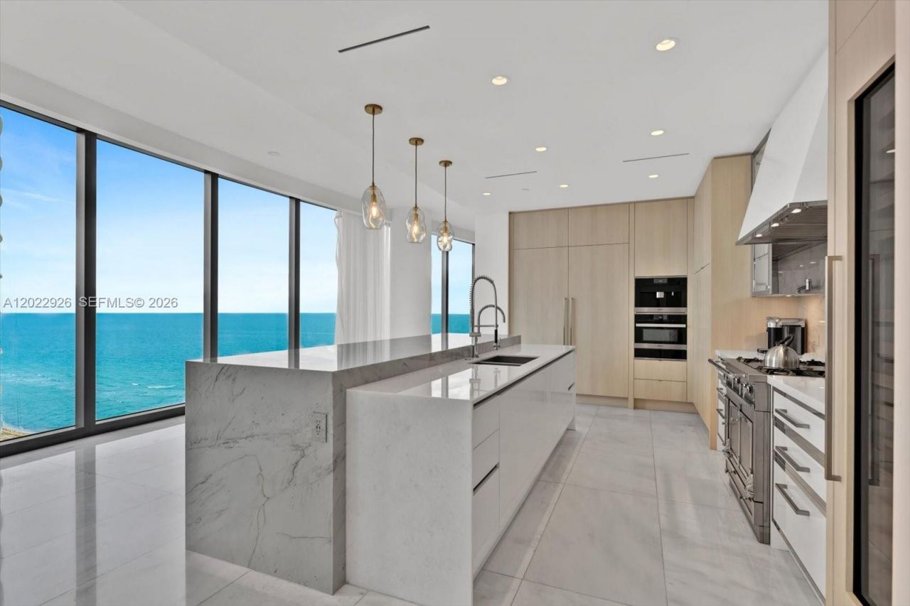 17901 Collins Ave , Unit 1801, Sunny Isles Beach, FL 33160 Photo