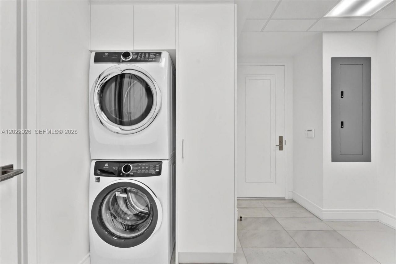 17901 Collins Ave , Unit 1801, Sunny Isles Beach, FL 33160 Photo