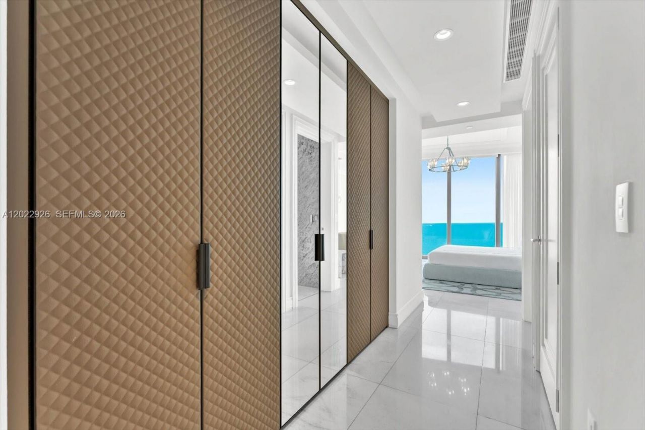 17901 Collins Ave , Unit 1801, Sunny Isles Beach, FL 33160 Photo