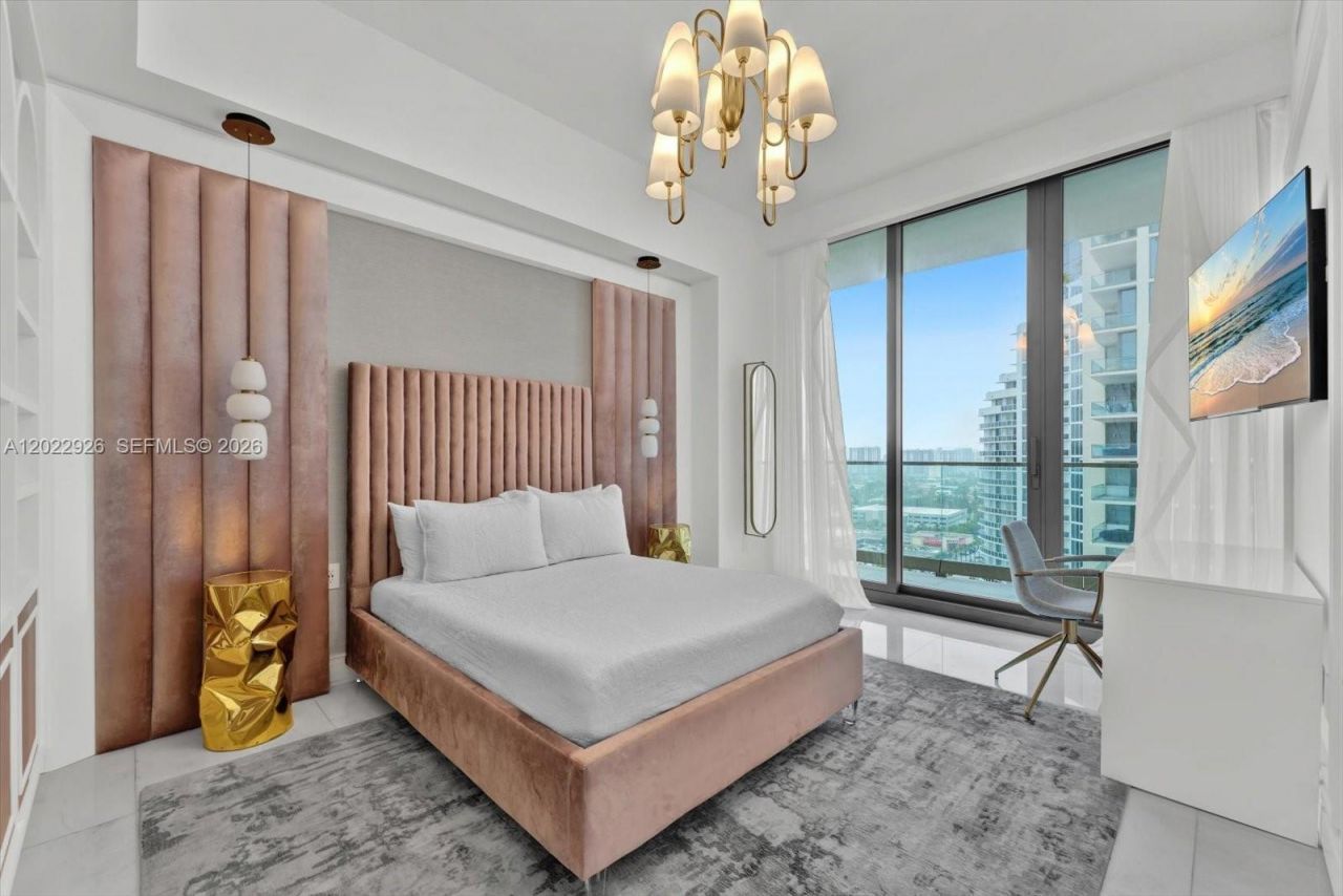 17901 Collins Ave , Unit 1801, Sunny Isles Beach, FL 33160 Photo