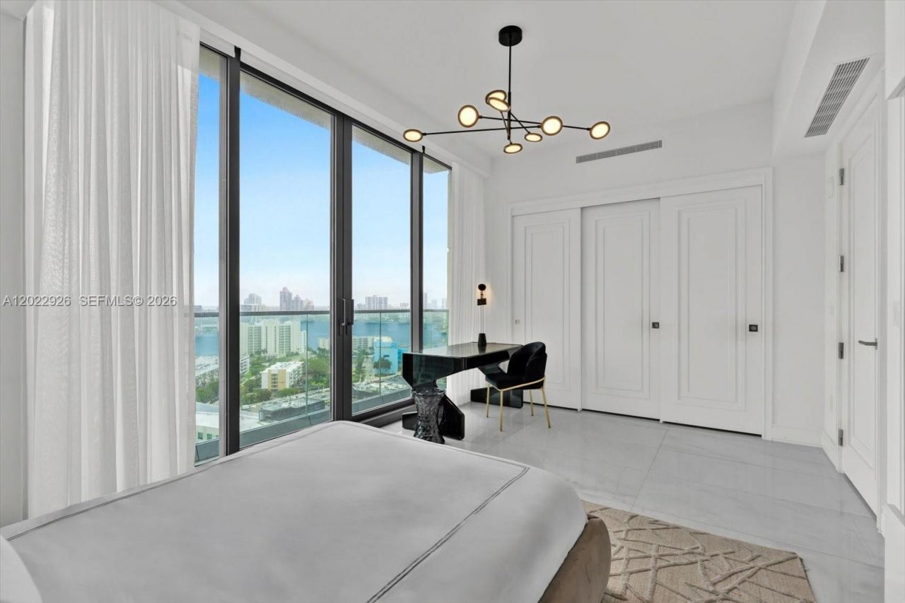 17901 Collins Ave , Unit 1801, Sunny Isles Beach, FL 33160 Photo