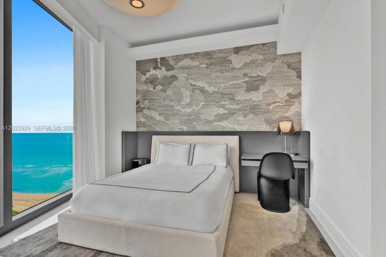 17901 Collins Ave , Unit 1801, Sunny Isles Beach, FL 33160 Photo