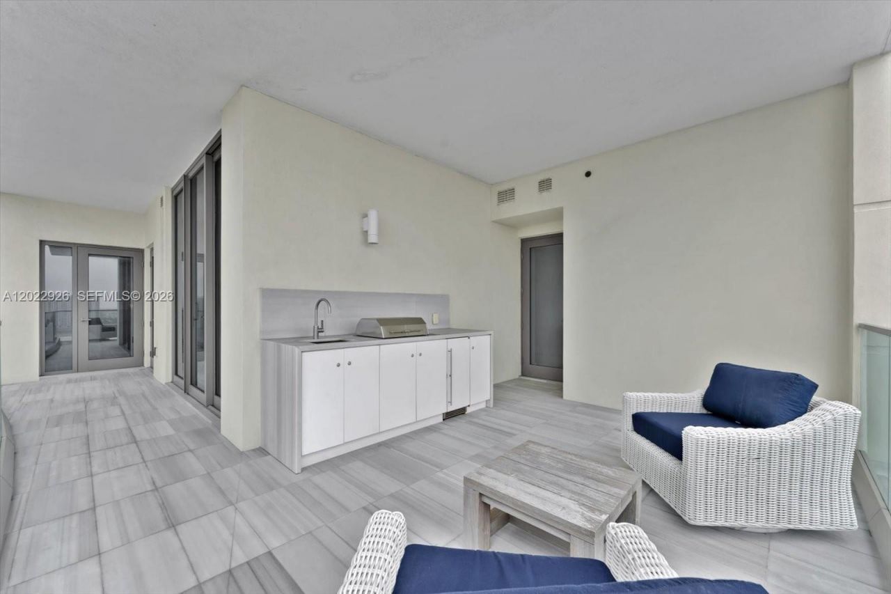 17901 Collins Ave , Unit 1801, Sunny Isles Beach, FL 33160 Photo