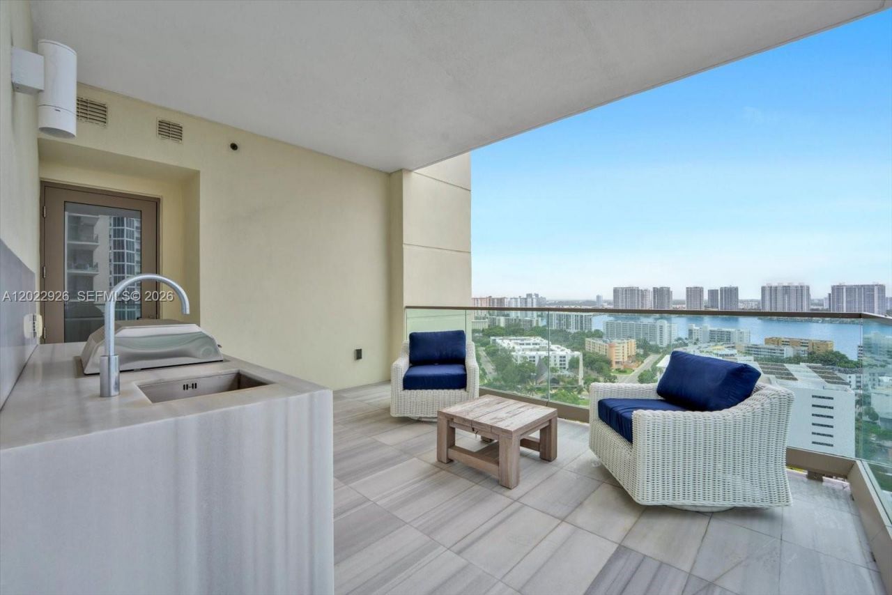 17901 Collins Ave , Unit 1801, Sunny Isles Beach, FL 33160 Photo
