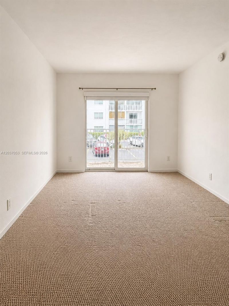 240 Galen Dr , Unit 214, Key Biscayne, FL 33149 Photo