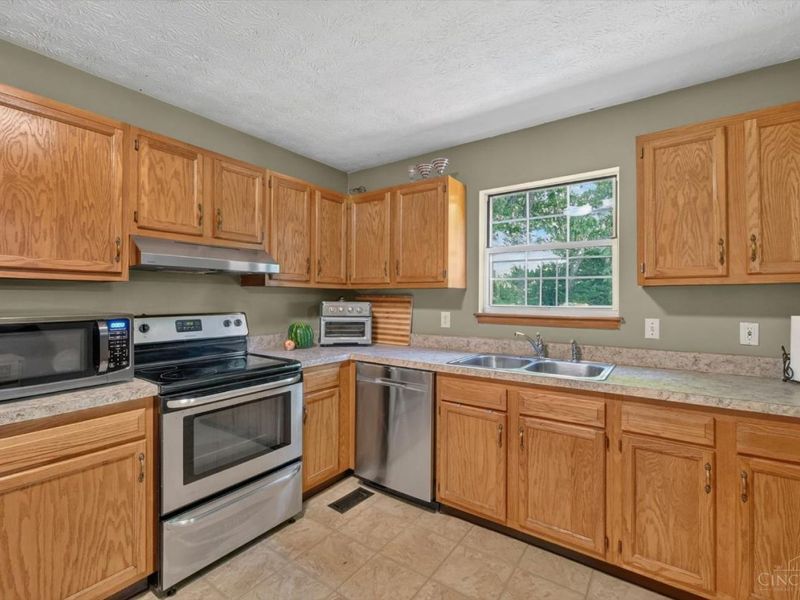 440 Randy Lane, Monroe, OH 45050 Photo 13
