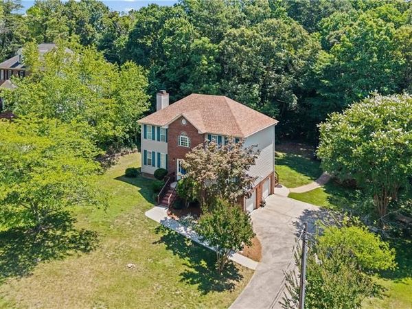 7626 Rolling Oak Court, Clemmons, NC 27012