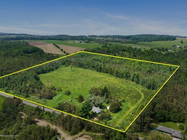 2978 Intertown, Petoskey, MI 49770