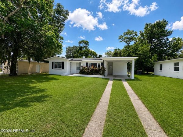 6226 MERCER Circle E, Jacksonville, FL 32217