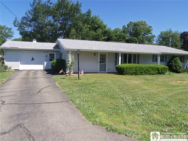 3746 Crestwood Drive, Dunkirk, NY 14048