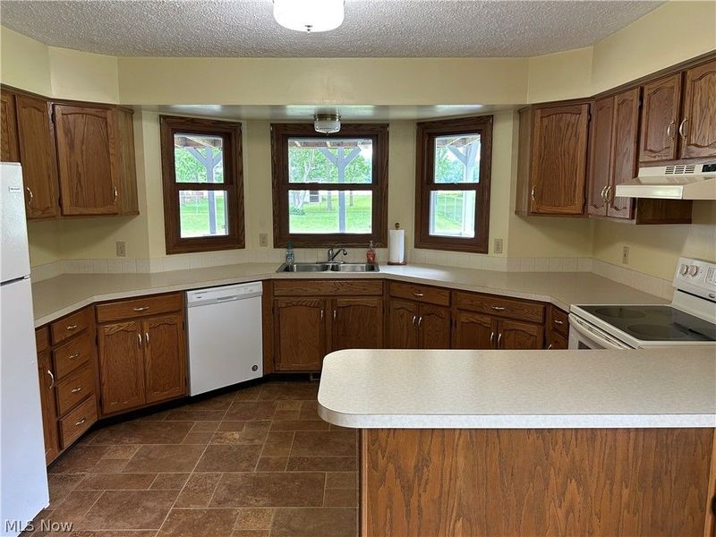 4330 Laubert Road , Atwater, OH 44201 Photo 8
