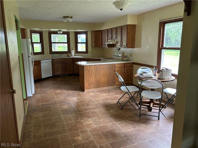 4330 Laubert Road , Atwater, OH 44201 Photo 9