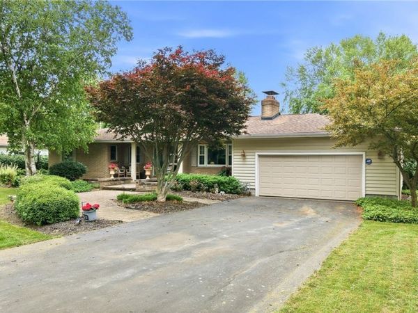 6511 Park Road , Leavittsburg, OH 44430
