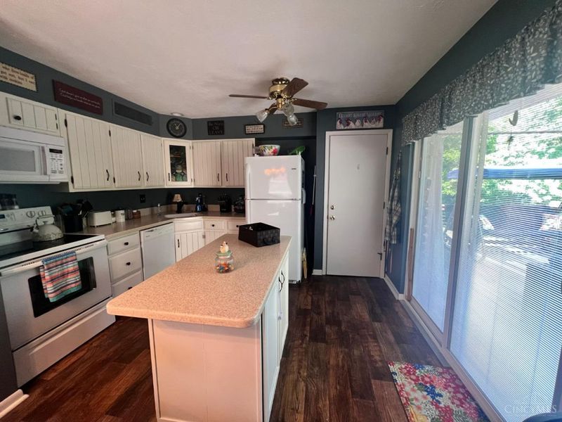 5876 Fourson Drive, Delhi Twp, OH 45233 Photo 12